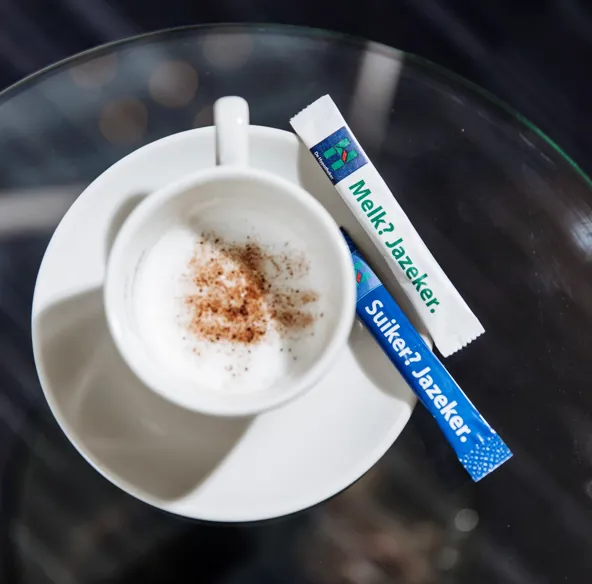 J8a2526 Social Media