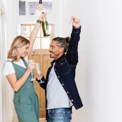 J8a1355 Social Media