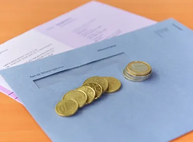 Belastingenvelop met geld