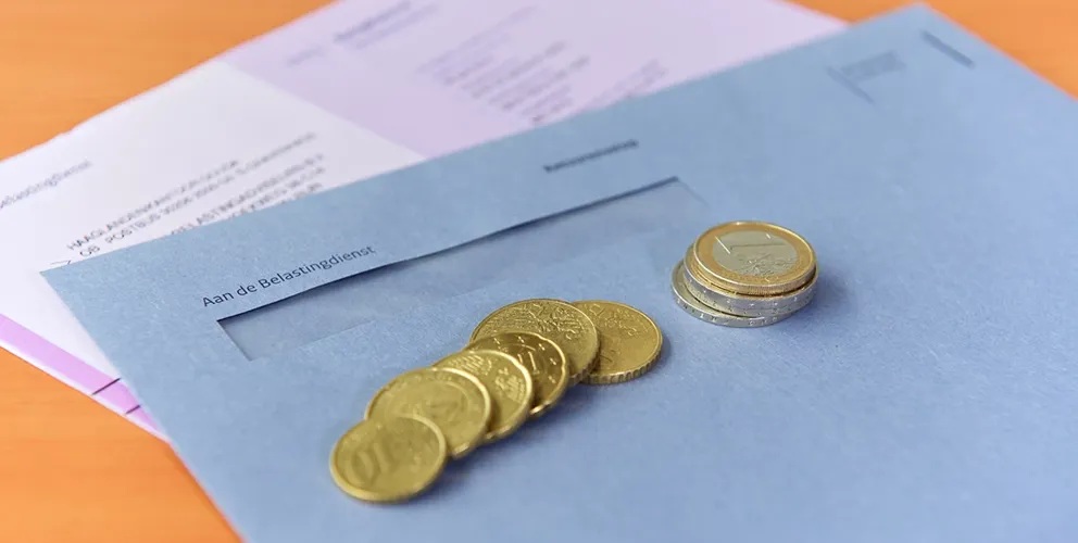 Belastingenvelop met geld