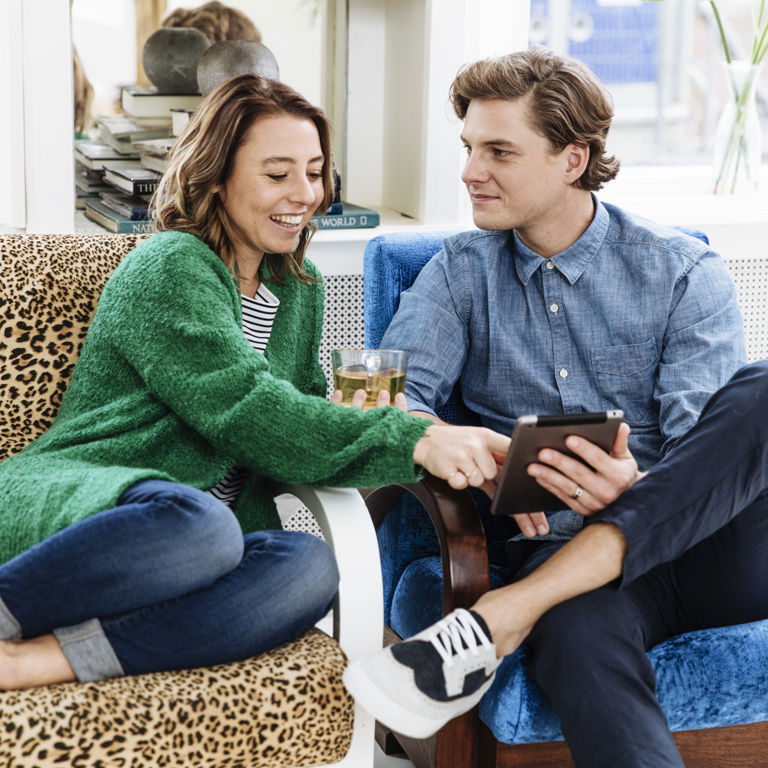 J8A9302 Social Media