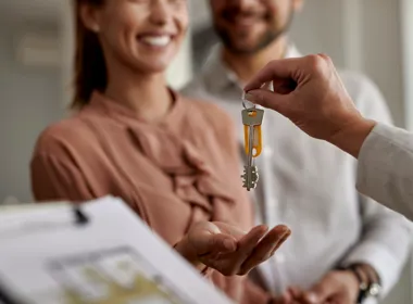 Stel woning gekocht sleuteloverdracht