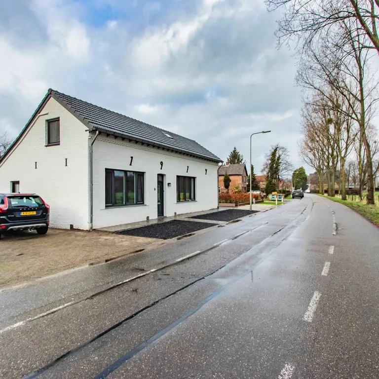 Het nieuwe huis van Judith & Fons foto vanaf de buitenkant