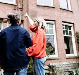 J8a1106 Social Media