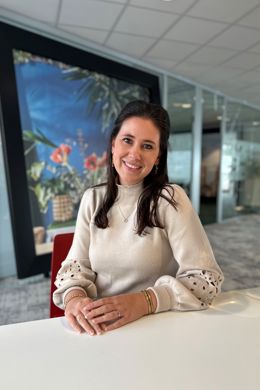 Claudia Van Dijk Commercieel Assistent