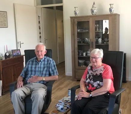 Meneer en Mevrouw Van Hunen in hun nieuwe woning